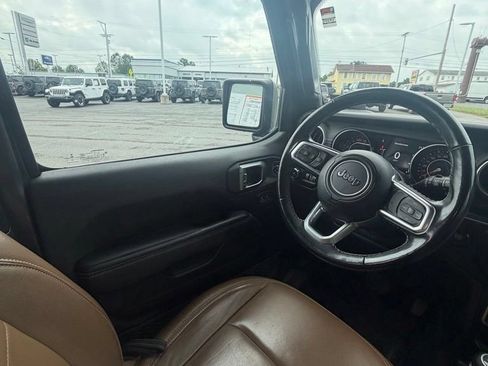 Used 2020 Jeep Wrangler Unlimited Sahara AWD/4WD image 15