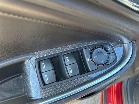 Used 2016 Chevrolet Malibu Hybrid w/ Leather Package FWD image 13