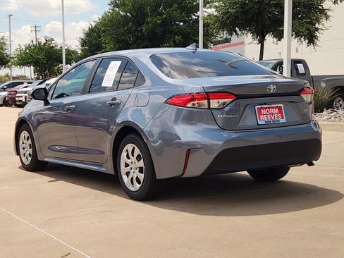 Used 2024 Toyota Corolla LE FWD image 4