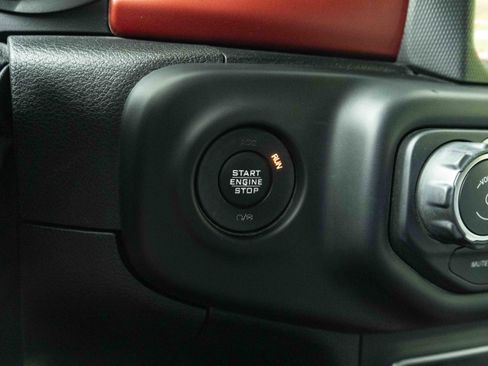 Used 2019 Jeep Wrangler Unlimited Rubicon AWD/4WD image 26