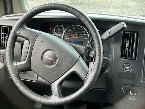 Used 2025 GMC Savana 2500 w/ Driver Convenience Package RWD image 18