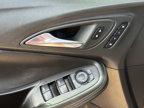 Used 2023 Buick Encore GX Essence w/ Experience Buick Package FWD image 26