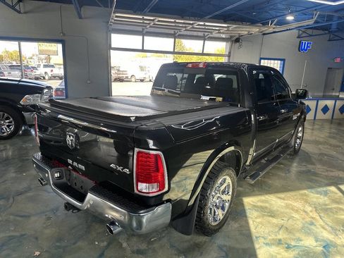 Used 2017 RAM 1500 Laramie image 10