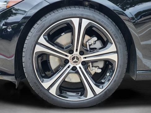 Used 2025 Mercedes-Benz C 300 Sedan image 30