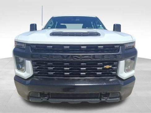Used 2020 Chevrolet Silverado 2500 W/T RWD image 2