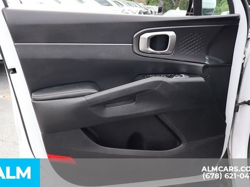 Used 2021 Kia Sorento LX FWD image 10