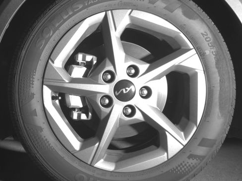 Used 2025 Kia K4 FWD image 12