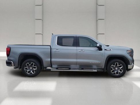 Used 2025 GMC Sierra 1500 SLT w/ SLT Premium Plus Package RWD image 4