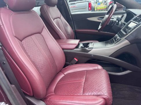 Used 2019 Lincoln Nautilus Black Label image 7