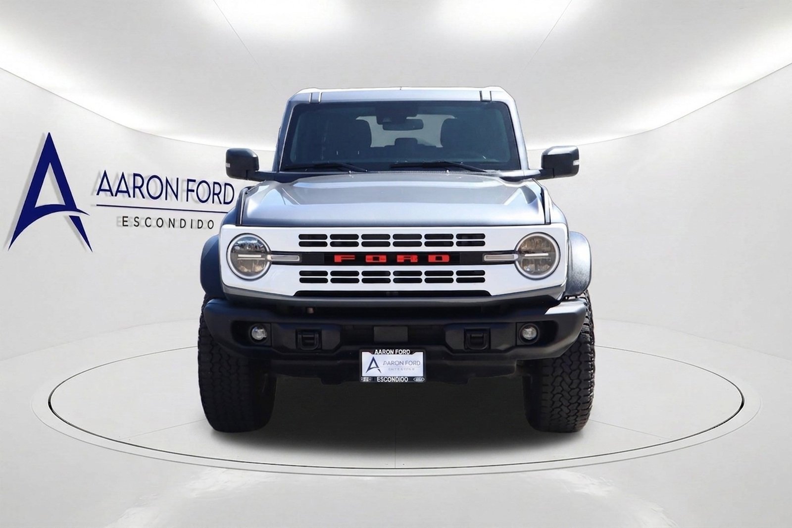 Used 2025 Ford Bronco Heritage Edition AWD/4WD image 2