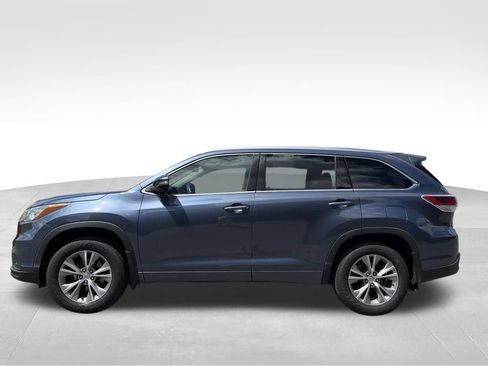 Used 2015 Toyota Highlander XLE AWD/4WD image 10