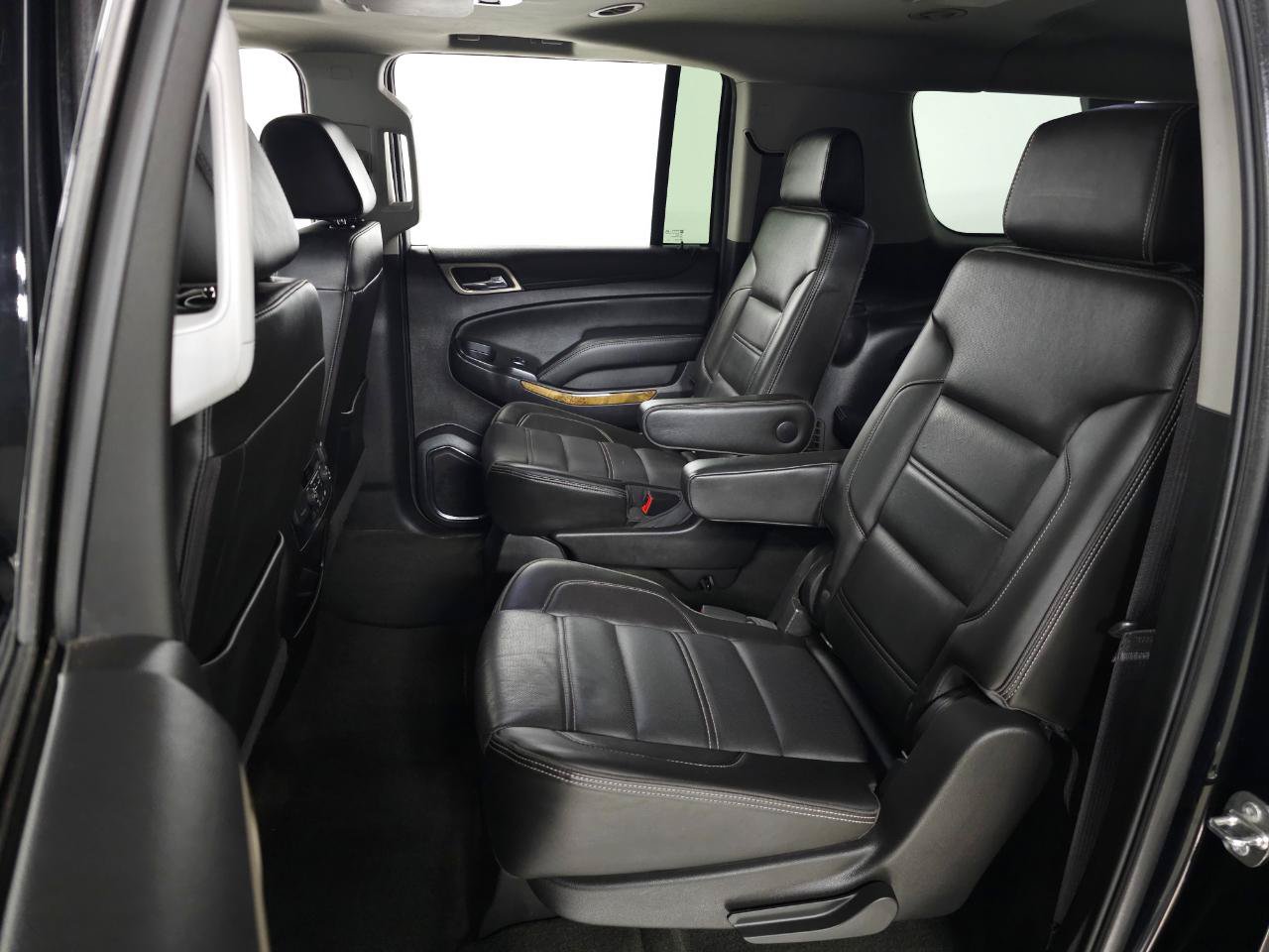Used 2017 GMC Yukon XL Denali w/ Open Road Package AWD/4WD image 35