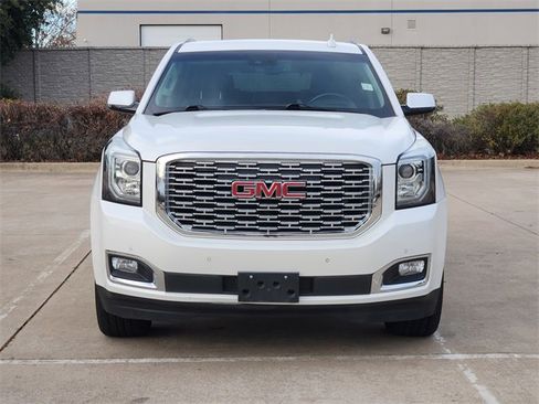 Used 2018 GMC Yukon Denali w/ Denali Ultimate Package image 2