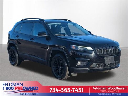 Used 2023 Jeep Cherokee Altitude Lux image 1