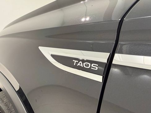 Used 2022 Volkswagen Taos SE image 10