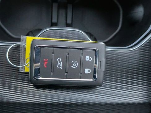 New 2025 Jeep Grand Cherokee L Limited image 59