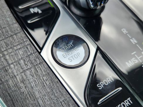 Used 2025 BMW ALPINA XB7 image 19