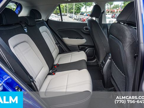 Used 2024 Hyundai Venue SEL FWD image 23