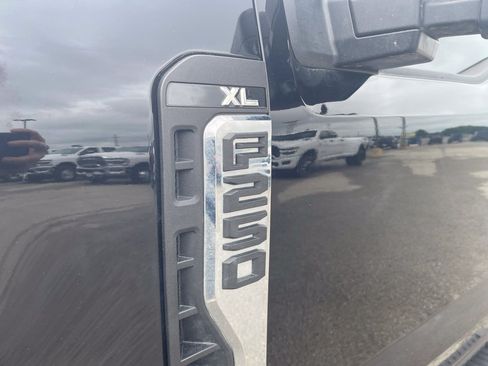 Used 2024 Ford F250 XL w/ XL Off-Road Package AWD/4WD image 12