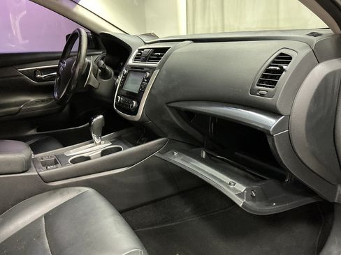 Used 2018 Nissan Altima 2.5 SR w/ SR Midnight Edition FWD image 26