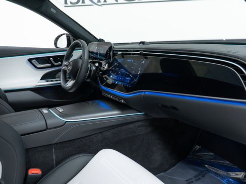 Certified 2025 Mercedes-Benz E 53 AMG e 4MATIC Sedan image 22