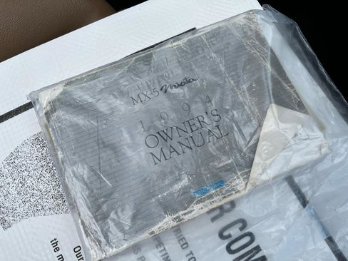 Used 1994 MAZDA MX-5 Miata M-Edition image 22