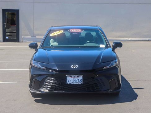 Certified 2025 Toyota Camry SE w/ Convenience Package FWD image 2