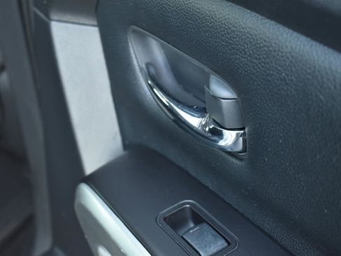 Used 2021 Nissan Titan SV w/ SV Convenience Package image 56