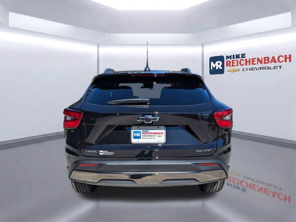 New 2026 Chevrolet Trax ACTIV w/ Driver Confidence Package FWD image 7