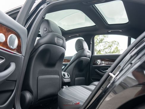 Used 2019 Mercedes-Benz E 300 4MATIC w/ Premium 1 Package image 19