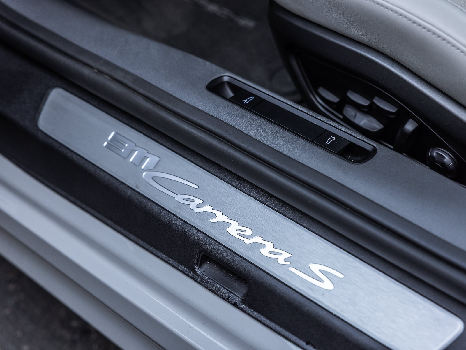 Certified 2022 Porsche 911 Carrera S RWD image 21