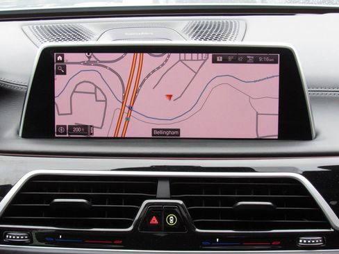 Used 2020 BMW ALPINA B7 xDrive w/ Luxury Rear Seating Package image 32