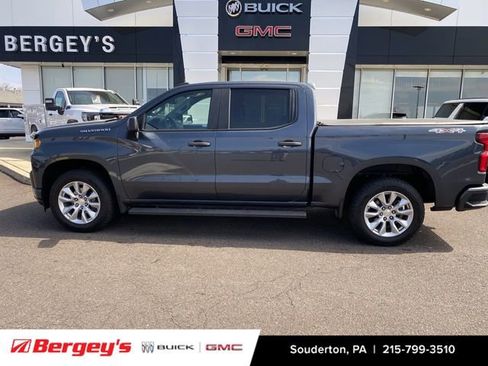 Used 2021 Chevrolet Silverado 1500 Custom w/ Safety Confidence Package image 2