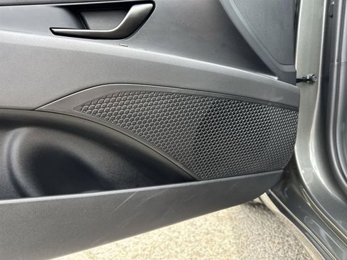 Certified 2025 Hyundai Elantra Sport image 21