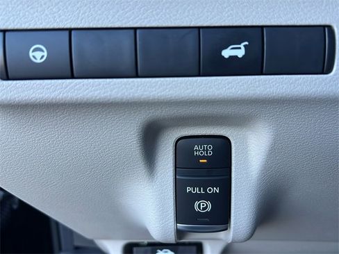 Certified 2025 Nissan Murano SV image 23