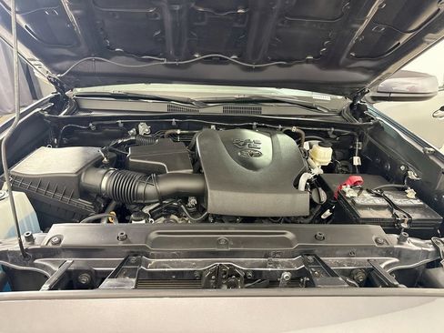 Used 2023 Toyota Tacoma SR5 RWD image 25