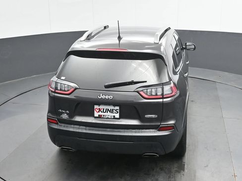 Used 2021 Jeep Cherokee Latitude Lux w/ Comfort/Convenience Group AWD/4WD image 34