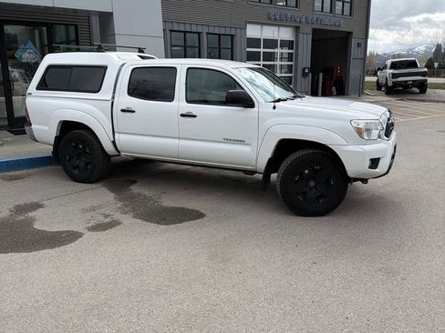 Used 2013 Toyota Tacoma 4x4 Double Cab w/ SR5 Pkg image 6