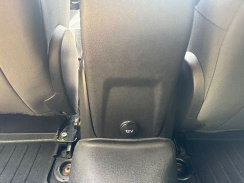 Used 2014 Ford Focus SE FWD image 17