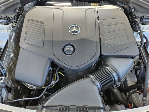 Certified 2025 Mercedes-Benz GLC 300 image 31