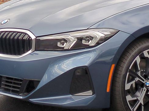 Used 2026 BMW 330i xDrive Sedan w/ Premium Package AWD/4WD image 6