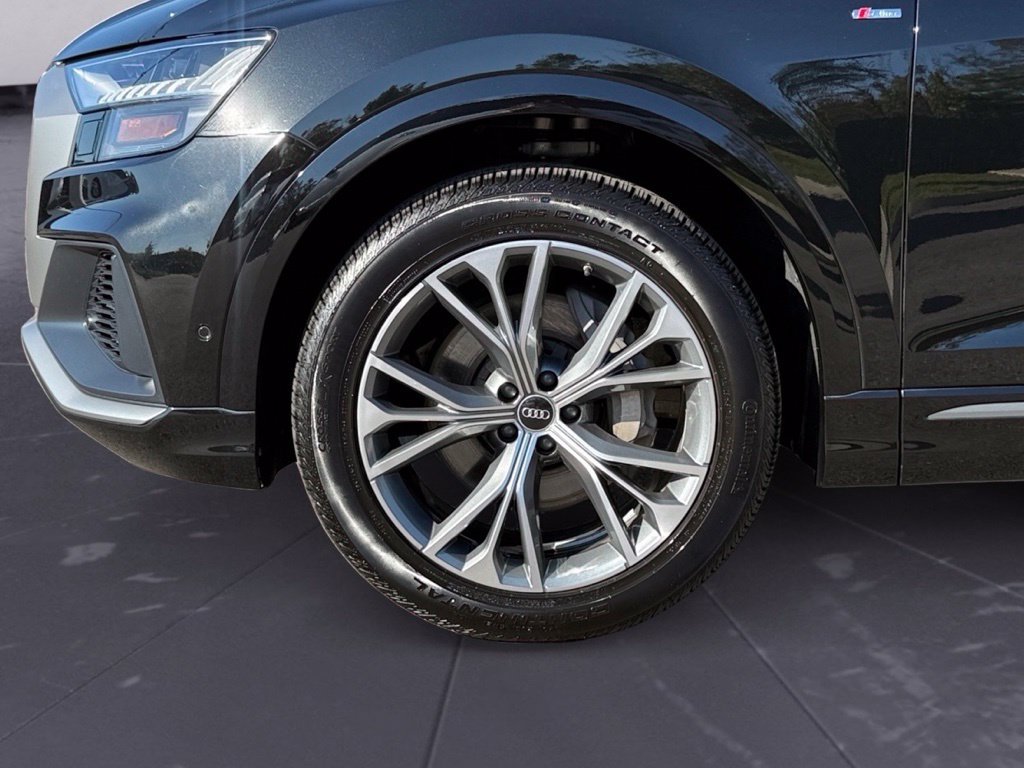 Used 2023 Audi Q8 Premium Plus AWD/4WD image 9