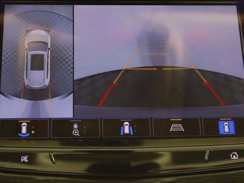 Used 2022 Cadillac XT6 Premium Luxury w/ Technology Package image 51