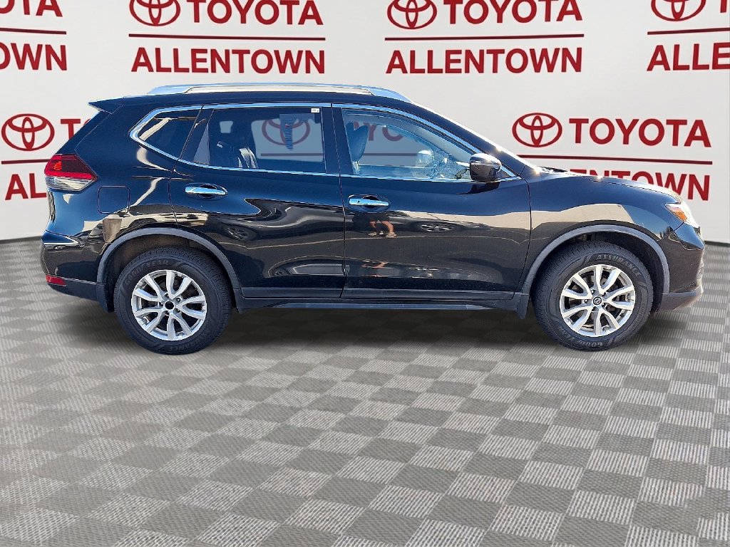 Used 2019 Nissan Rogue SV AWD/4WD image 7