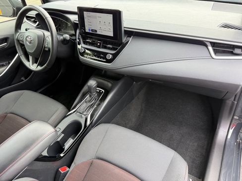 Certified 2025 Toyota Corolla SE FWD image 17
