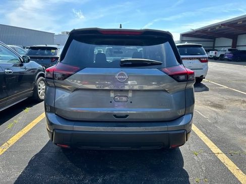 Used 2025 Nissan Rogue SV AWD/4WD image 13
