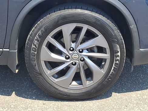 Used 2016 Nissan Rogue SL w/ SL Premium Package AWD/4WD image 28