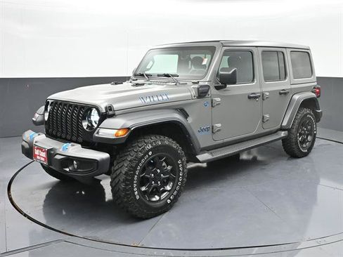 Used 2023 Jeep Wrangler Unlimited w/ Sun & Screen Package AWD/4WD image 1