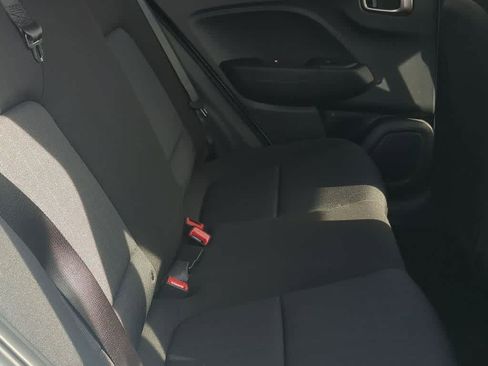 New 2026 Hyundai Venue SE FWD image 21