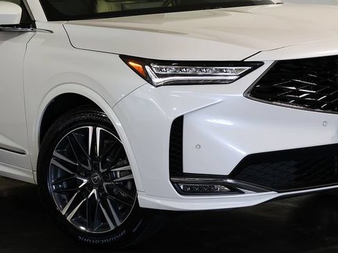 Certified 2026 Acura MDX SH-AWD w/ Advance Package image 8